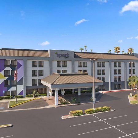 Spark By Hilton Bakersfield Central Zewnętrze zdjęcie