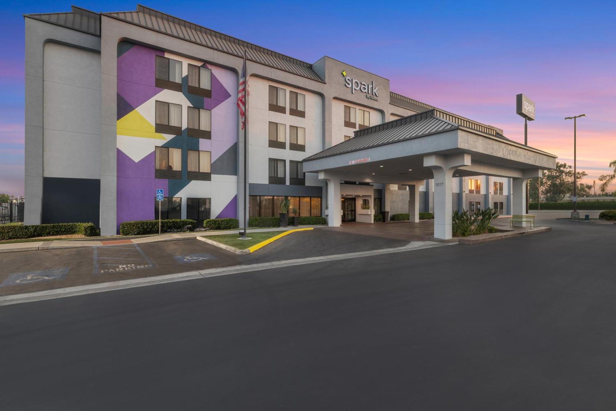 Spark By Hilton Bakersfield Central Zewnętrze zdjęcie