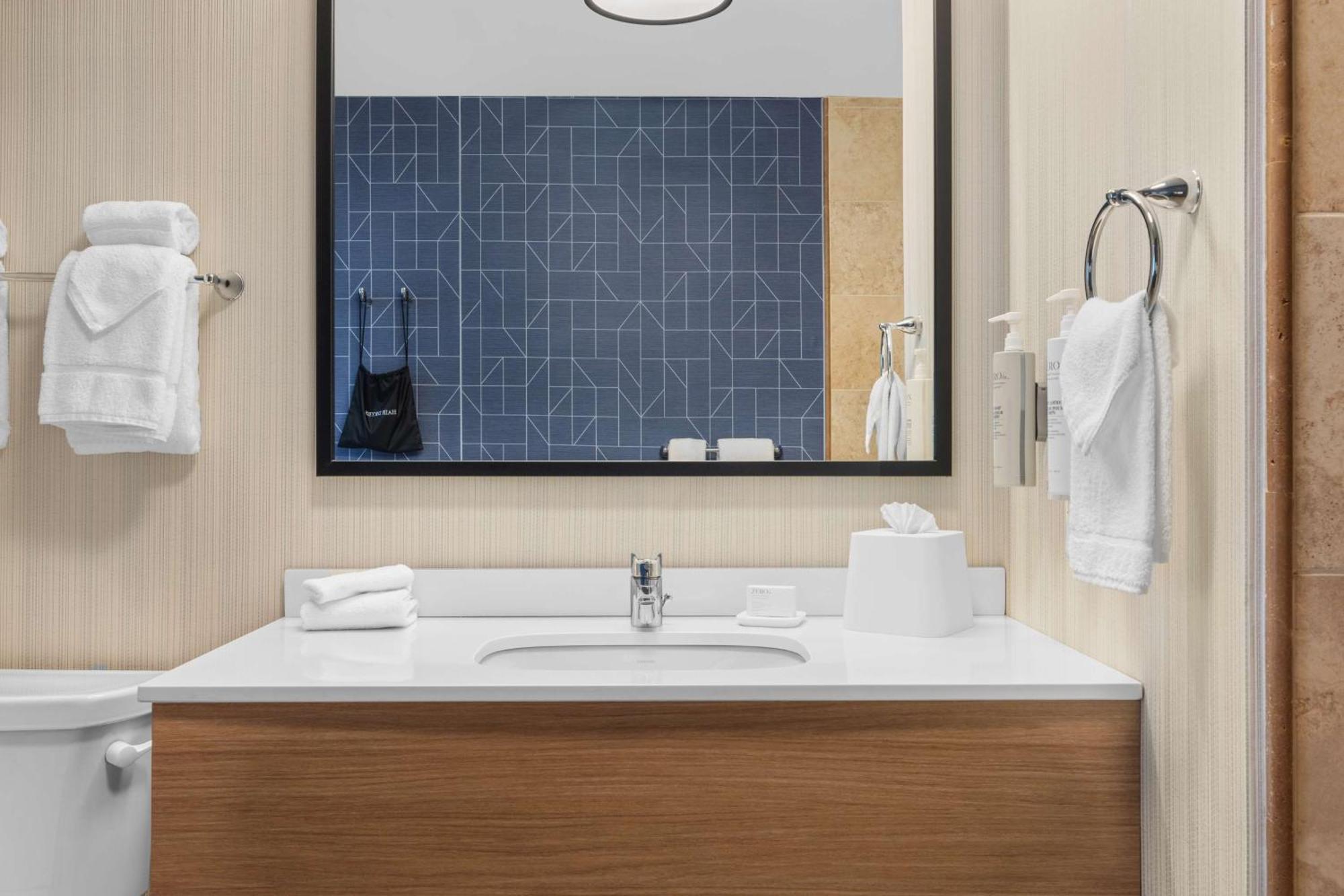 Spark By Hilton Bakersfield Central Zewnętrze zdjęcie